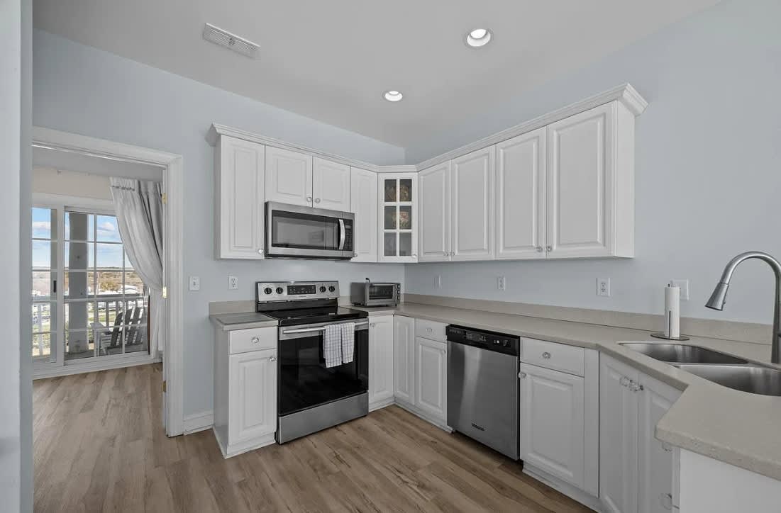 52dff1a1 9acb 42 FHsGu