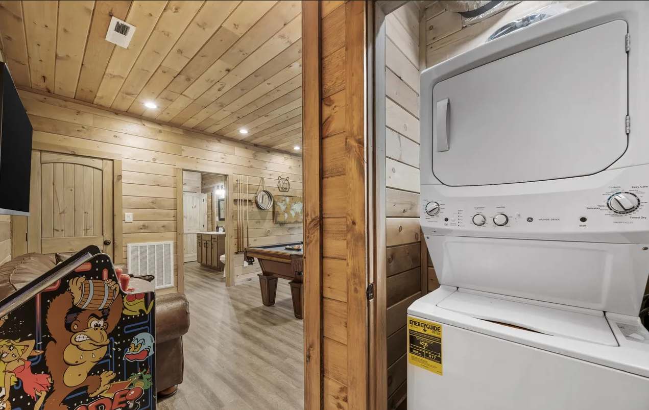 d2gjxnjb9d9yyaeisaed