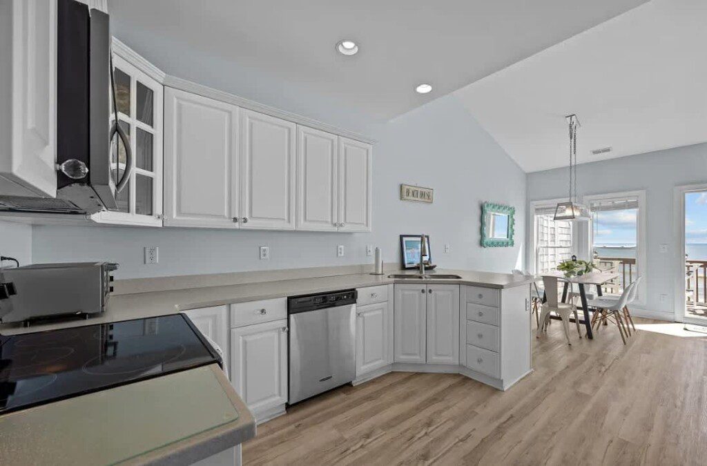 ef699379 70b5 4b wHjo