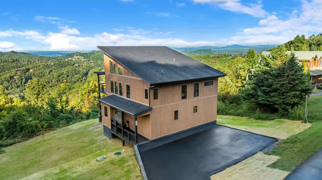 1f9b43d4 0ef3 47 YSwJZ