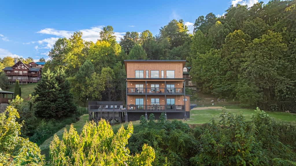 815a3a72 4792 43 wBq7d