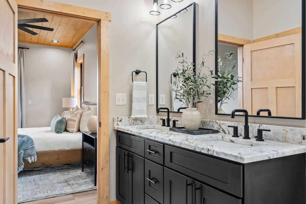 c3a225a4 b0aa 46 I8cPZ